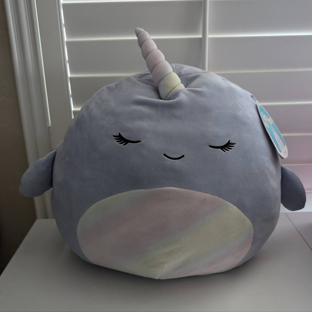 Squishmallow Naomi the Narwhal
